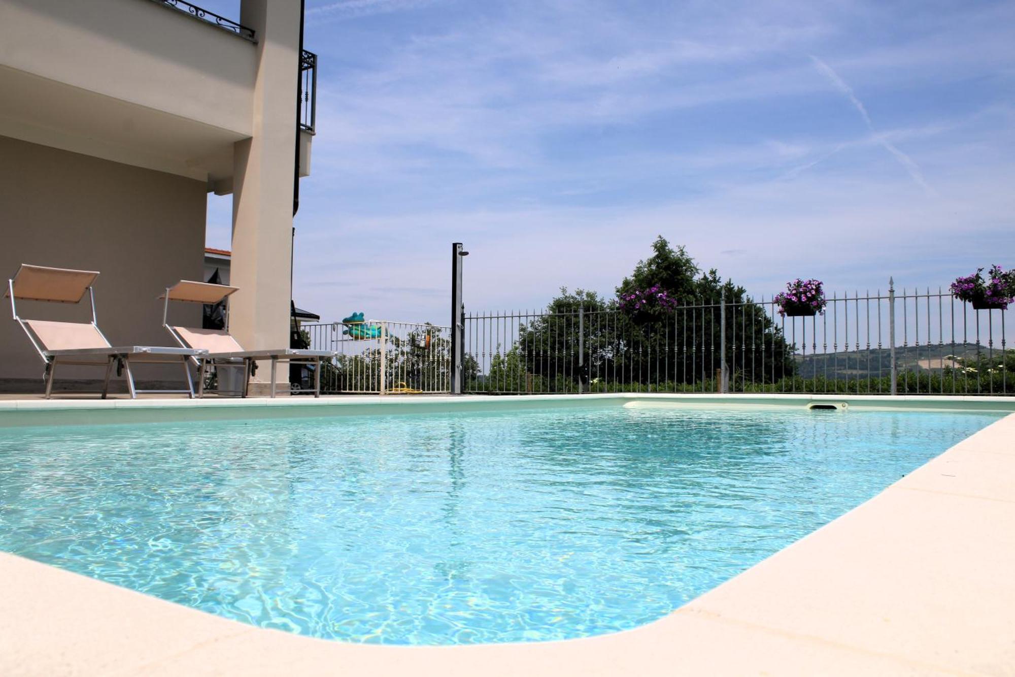 Hotel L'Alba Di Langa à Narzole Extérieur photo